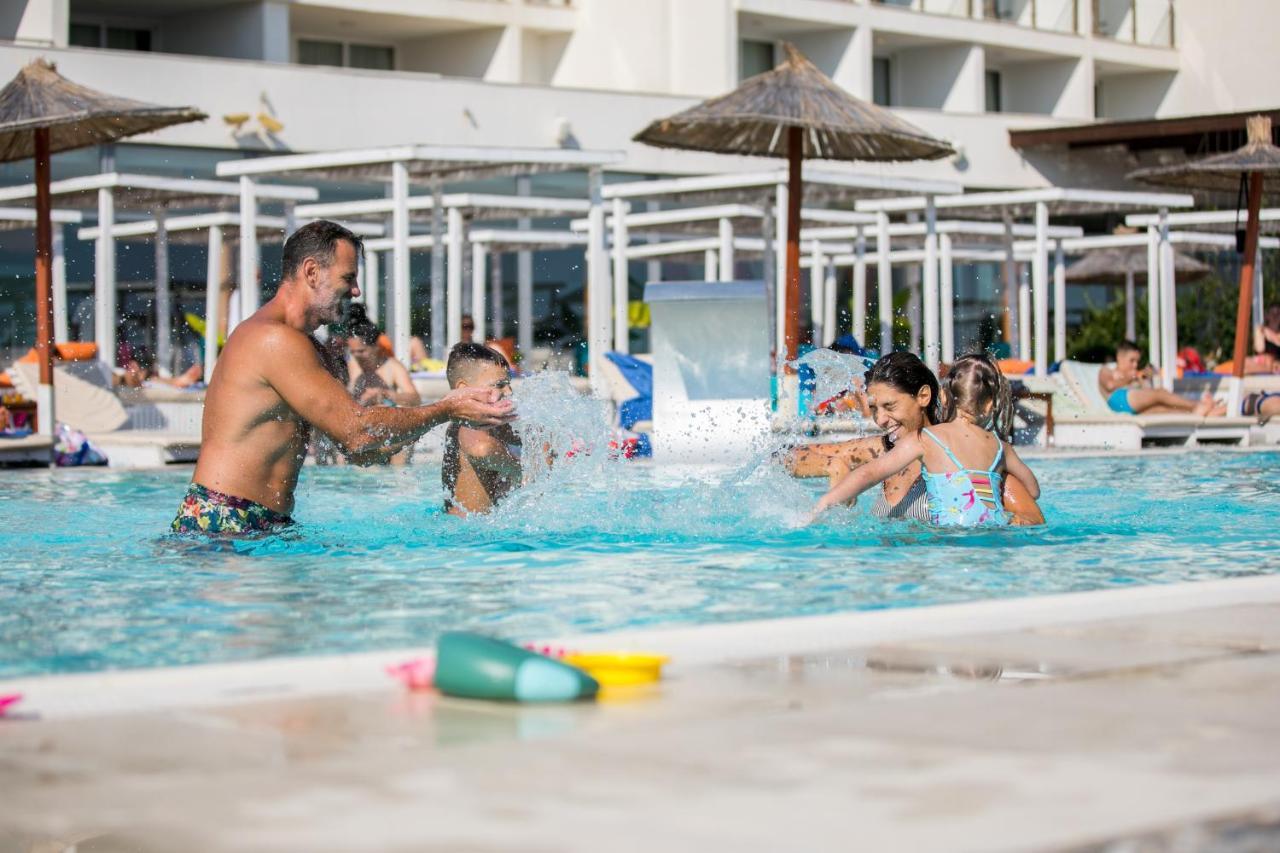 אולסינץ' Azul Beach Resort Montenegro By Karisma מראה חיצוני תמונה