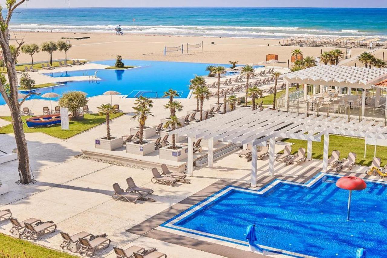 אולסינץ' Azul Beach Resort Montenegro By Karisma מראה חיצוני תמונה
